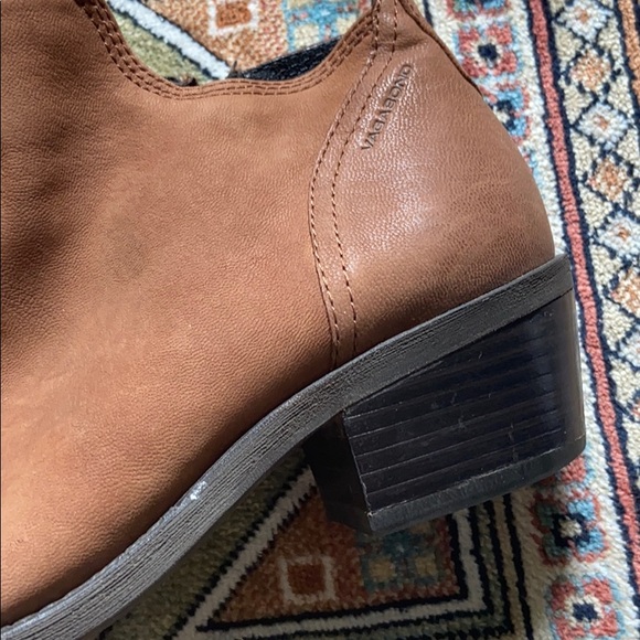 Vagabond Leather Ankle Boots - Picture 2 of 6